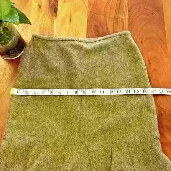 Ann Taylor Earthy Minimalist Corpcore Academic Work Career Wear Mini Skirt. - Picture 10 of 11